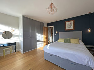 Photo 10- click for photo gallery